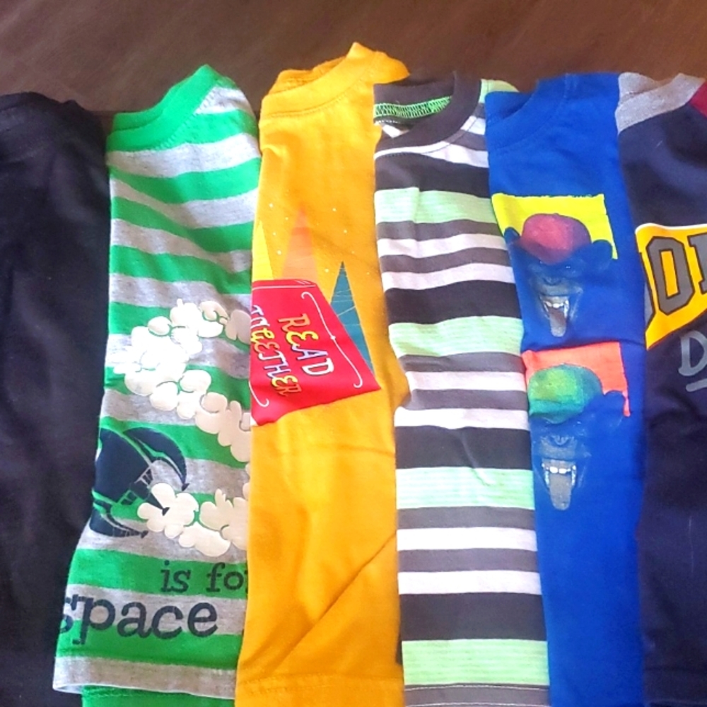 (10) Boys Size 3 Long Sleeves Tshirts and Swestshirts